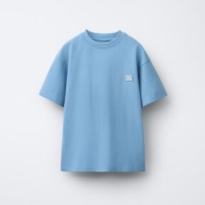 PLAIN T-SHIRT WITH PATCH APPLIQUÉ